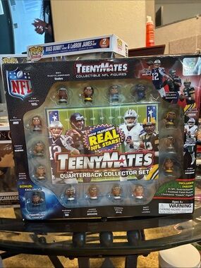 NFL TeenyMates Quarterback Collector Set - Black & White